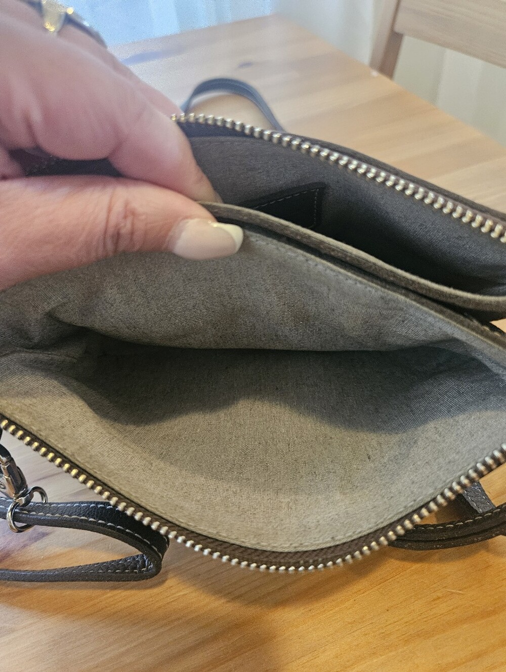 Roots Twinsie Bag 2.0 Cloud Crossbody Brown Leather - Picture 10 of 13